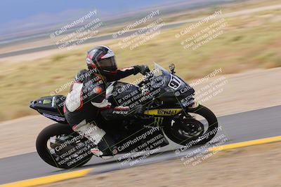 media/Sep-10-2022-SoCal Trackdays (Sat) [[a5bf35bb4a]]/Turn 9 Inside (1215pm)/